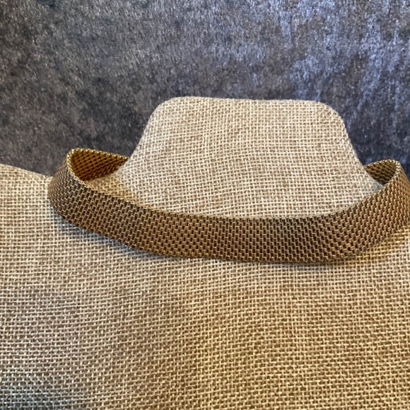 Vintage Gold Tone Mesh Choker Necklace - Picture 2 of 4